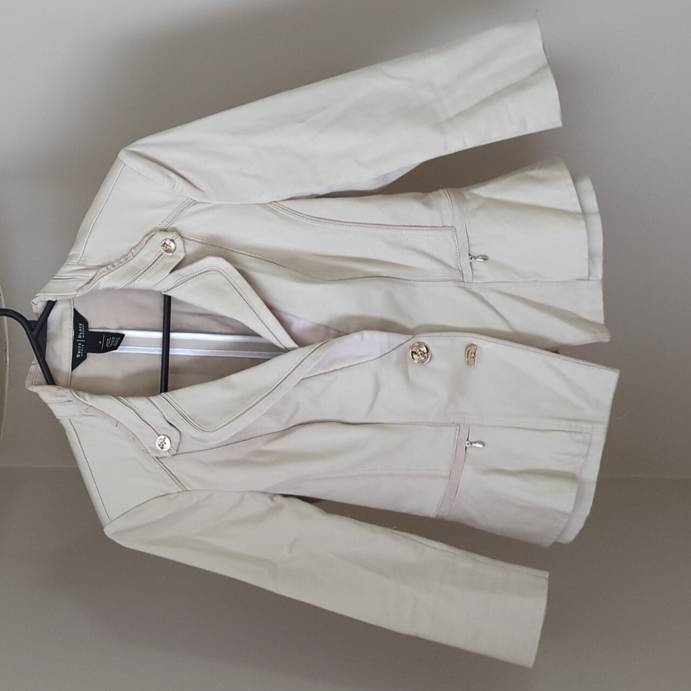 White House | Black Market Tan Ladies Jacket